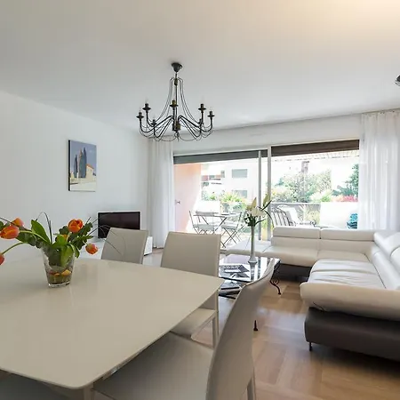 Les Jardins Du Cap Apartman